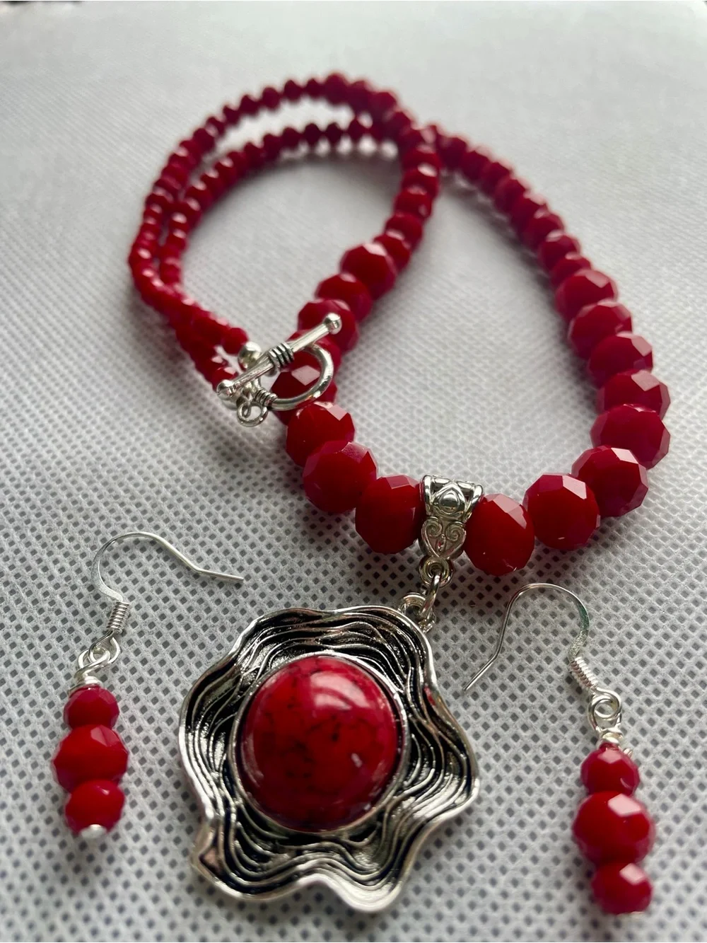 Red Beaded Necklace and Earrings Set with Silver Flower Pendant